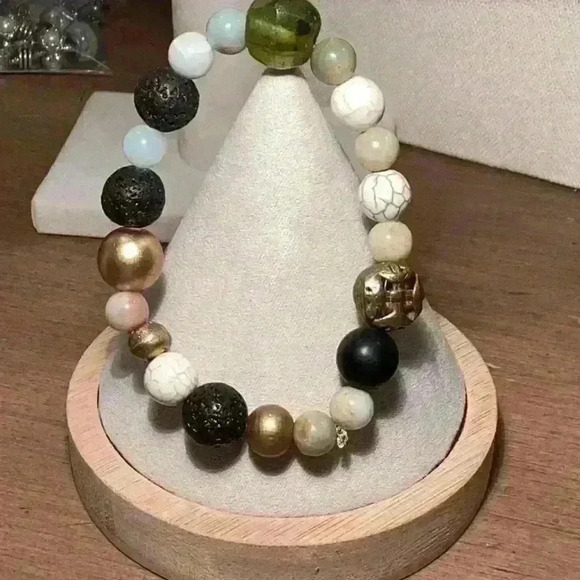 Muti Colored Stone Bracelet - Picture 1 of 4